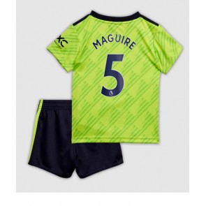 Manchester United Harry Maguire #5 babykläder Tredje Tröja barn 2022-23 Korta ärmar (+ Korta byxor)